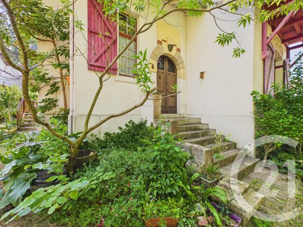 Maison à vendre  5 pièces - 135,80 m 2   USTARITZ  - 64