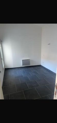 Beaumes-de-Venise (84190) Pour investisseur, maison de village comprenant deux chambres