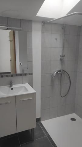 Beaumes-de-Venise (84190) Pour investisseur, maison de village comprenant deux chambres