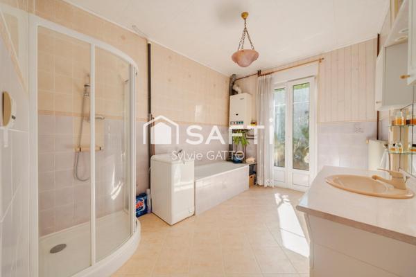 En exclusivité - Maison avec jardin et belle dépendance à Frouard