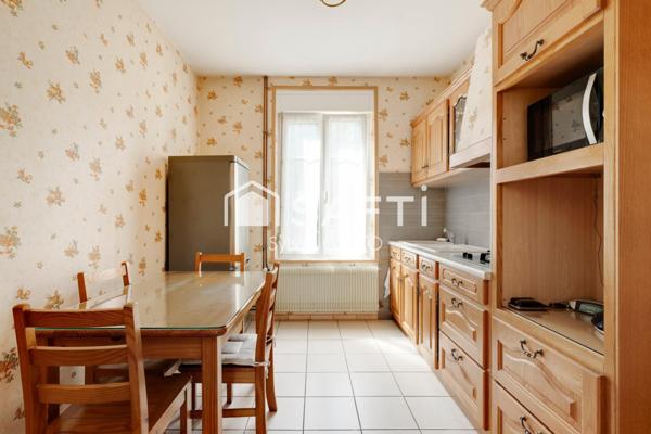 En exclusivité - Maison avec jardin et belle dépendance à Frouard