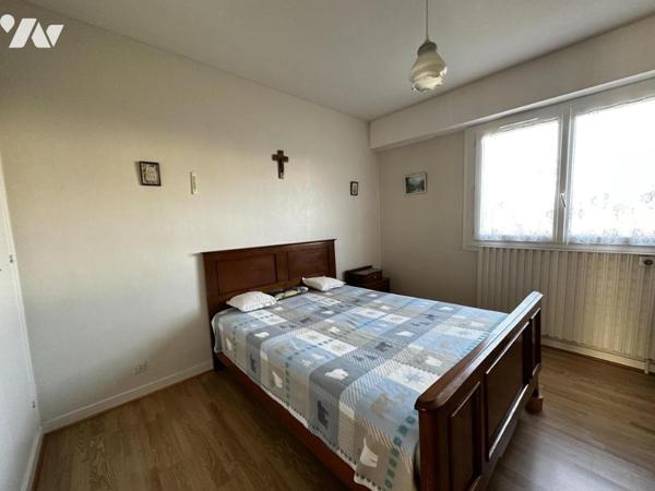 AGREABLE APPARTEMENT DE 91 m² DANS RESIDENCE PROCHE GARE ET COMMERCES