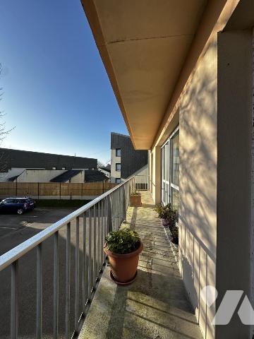 AGREABLE APPARTEMENT DE 91 m² DANS RESIDENCE PROCHE GARE ET COMMERCES