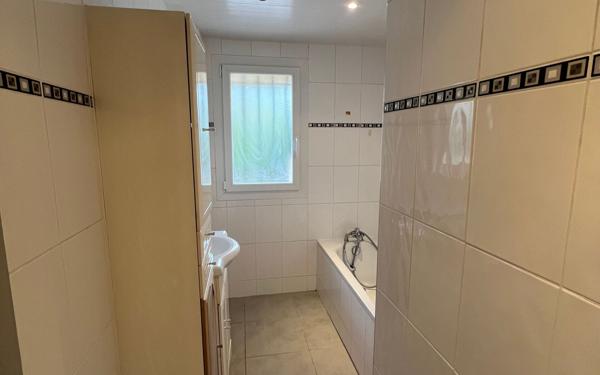 Appartement à vendre    4 pièces • 67,33 m2 Marseille 13