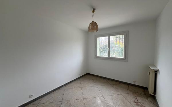 Appartement à vendre    4 pièces • 67,33 m2 Marseille 13