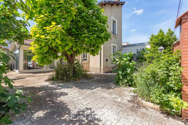 Villa de caractère au coeur du quartier Croix-Luizet