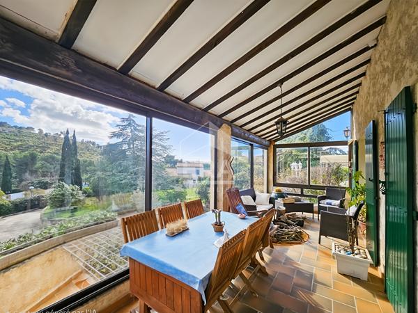 LES PENNES MIRABEAU - EXCLUSIVITE - Maison T5 de 171m2 sur 2067m2 de terrain piscine garage