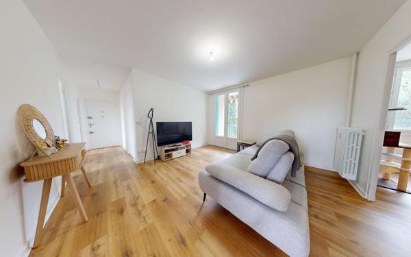 Appartement à vendre    4 pièces • 68,03 m2 La Voulte-sur-Rhône