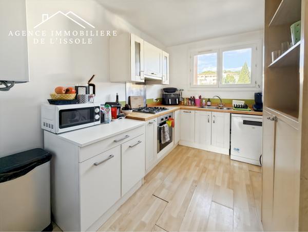 Hyères (83400) Appartement loué, 71m² avec balcon, résidence San Carlo