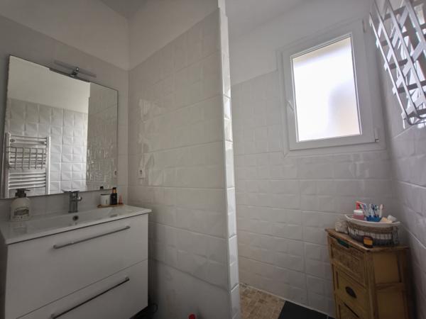 Saussan (34570) Villa de 2021 de 95m2 sur 272m2 de terrrain avec pisicne