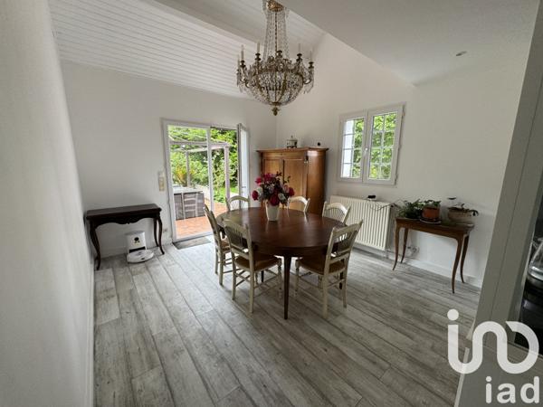 Maison à vendre 8 pièces 263 m² Sainte-Pazanne