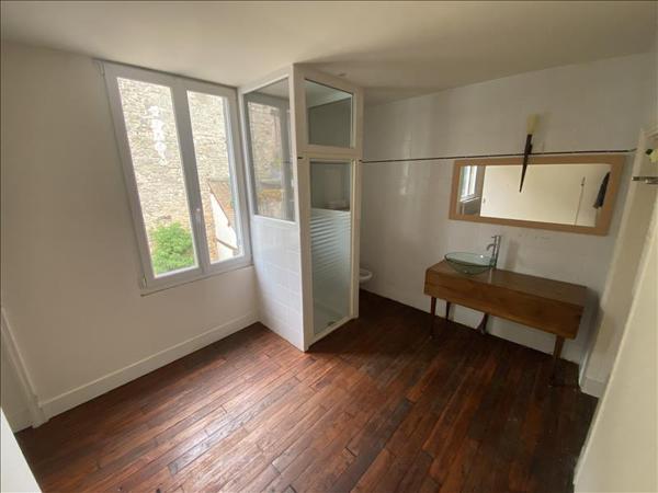 Maison à vendre |  Aigurande |  6 pièces | 185 m²