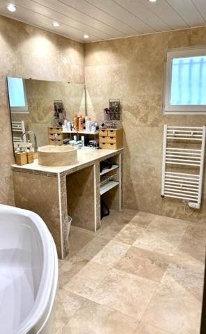 Villa  145 m2 - 5 chambres