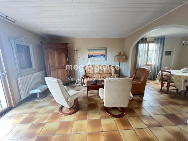 Maison à LE MAY-SUR-EVRE, 49122 - 5 pièces 111m²