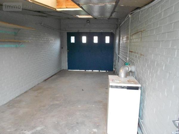 Maison à louer à Estaires dans le Nord (59940), ref : DLOC448