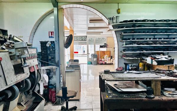 Maison à vendre    8 pièces •  Fort-de-France