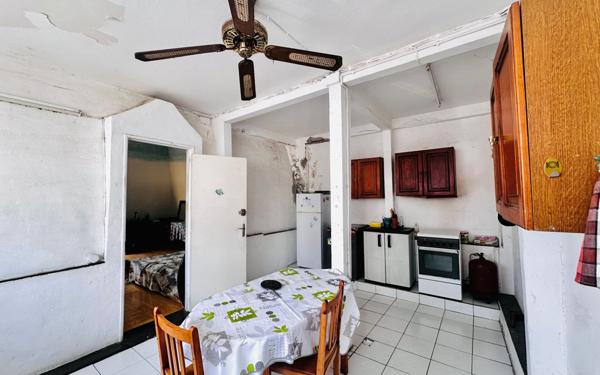 Maison à vendre    8 pièces •  Fort-de-France