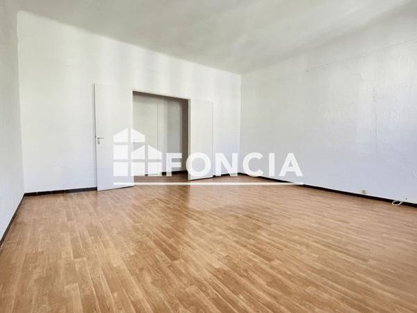 Location Appartement 3 pièces 76.8 m² - 14 AVENUE COLBERT Toulon 83000