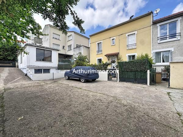 Vente                                                      Maison
                        
                     8 pièces                      131 m2                     à Vitry-sur-Seine