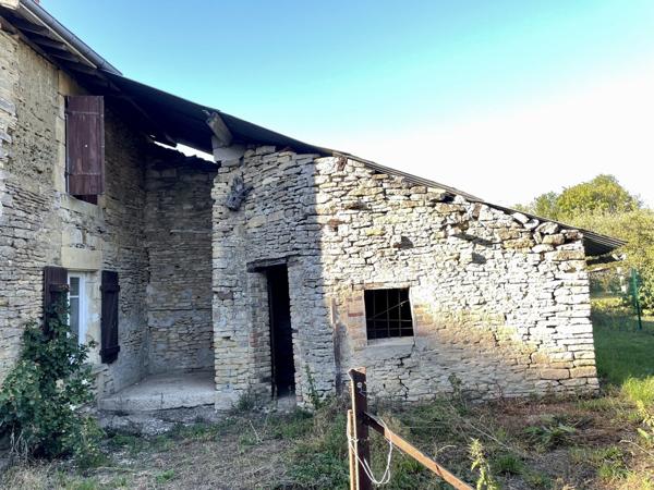 MAISON EN PIERRE + DÉPENDANCE : CHARME ET OPPORTUNITÉ À ECORDAL !