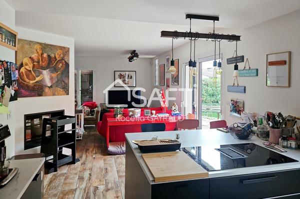 Villa 178 m², Calme, commodités, Piscine naturelle