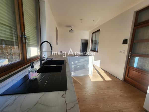 Maison à CARBON-BLANC, 33560 - 5 pièces 110m²