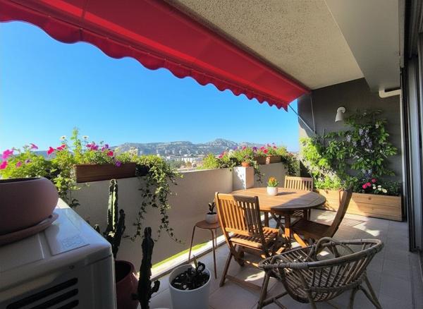 Appartement
         3 pièces
        - 72 m² Bien prestige 429 000 € *
