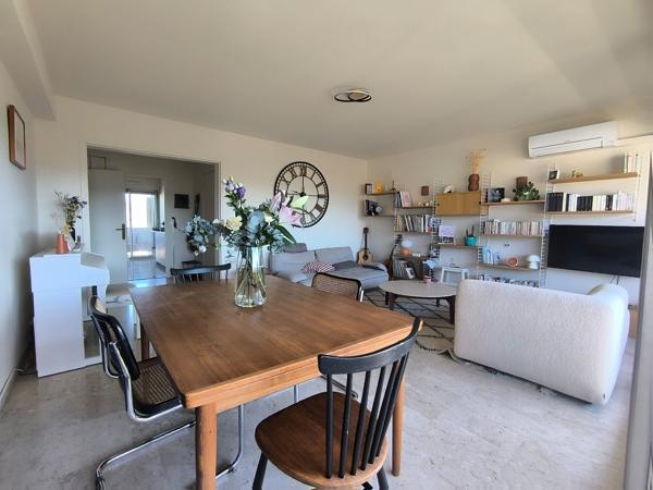 Appartement
         3 pièces
        - 72 m² Bien prestige 429 000 € *