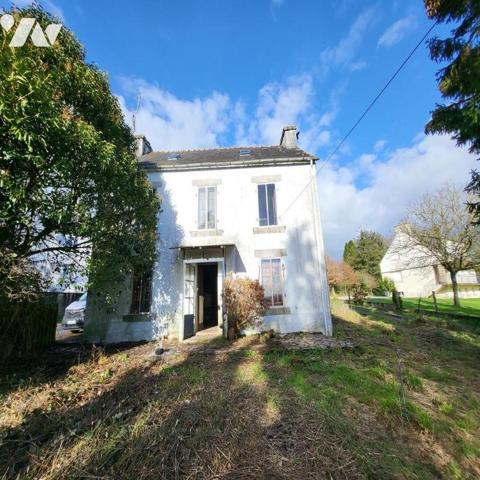Maison d'habitation à vendre dans le centre de Landeleau, Finistère 29