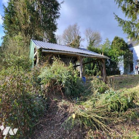 Maison d'habitation à vendre dans le centre de Landeleau, Finistère 29