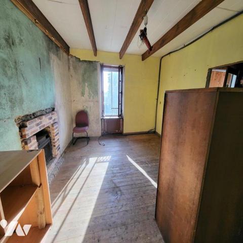 Maison d'habitation à vendre dans le centre de Landeleau, Finistère 29