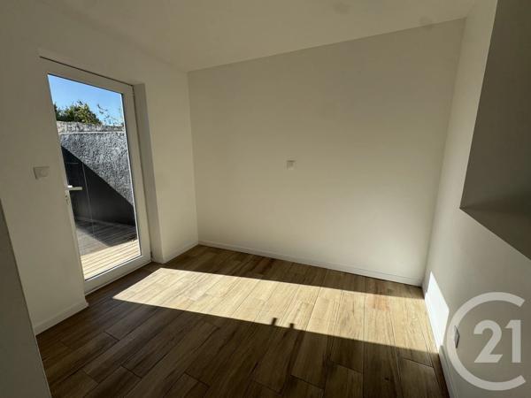 Maison à vendre  4 pièces - 70 m 2   ST QUENTIN  - 02