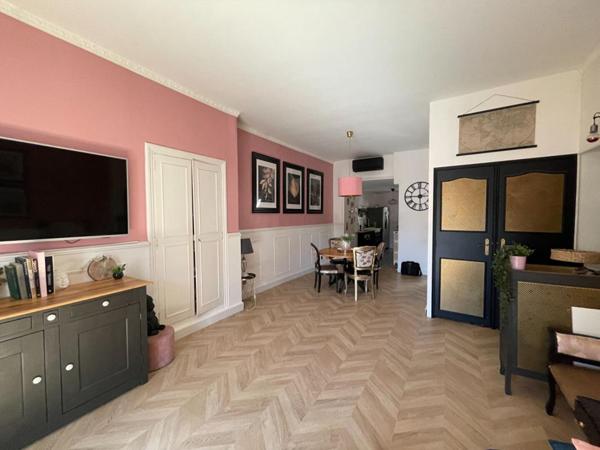 Appartement entièrement rénové en coeur de ville de type 3 avec chambre duplex 88.74 m2