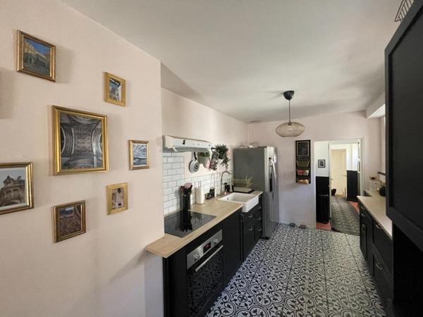 Appartement entièrement rénové en coeur de ville de type 3 avec chambre duplex 88.74 m2