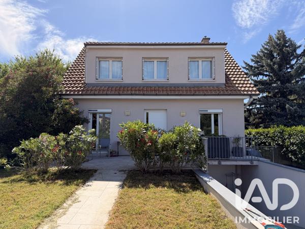 Maison à vendre 5 pièces 124 m² Vaulx-en-Velin