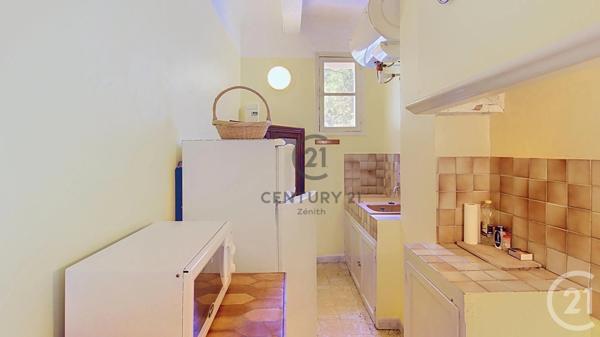 Appartement F4 à vendre  7 pièces - 85 m 2   LEUCATE  - 11