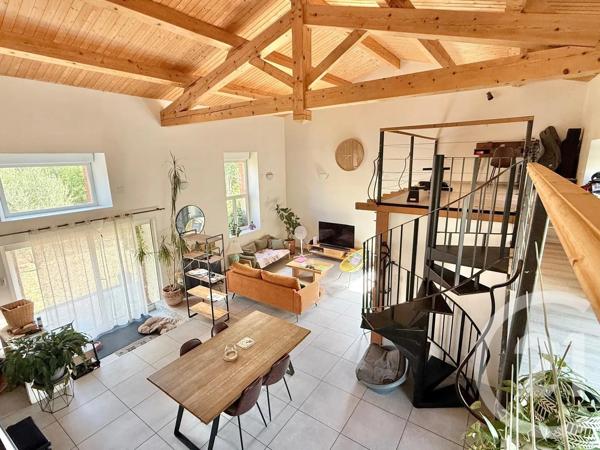 Maison à vendre  4 pièces - 130 m 2   VERNIOLLE  - 09
