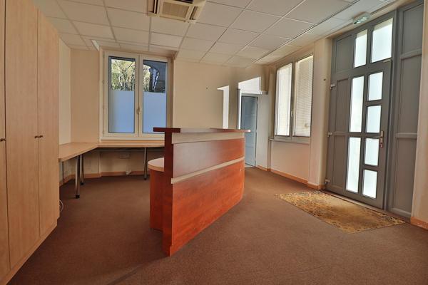Local commercial de 155 m²