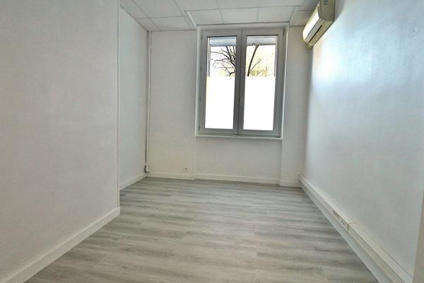 Local commercial de 155 m²