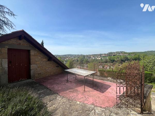 Maison T3 proche du centre avec vue imprenable sur Figeac