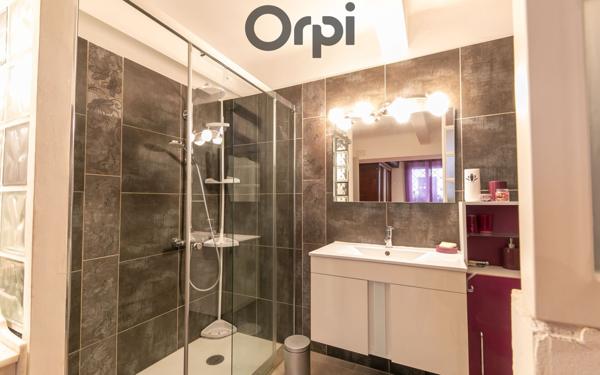 Maison à vendre    5 pièces •  Latour-de-France