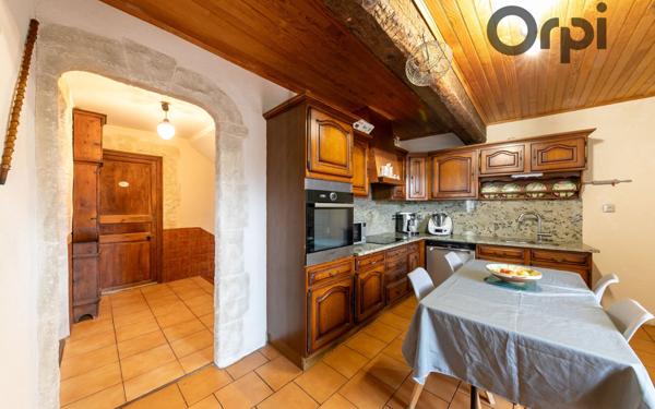 Maison à vendre    5 pièces •  Latour-de-France