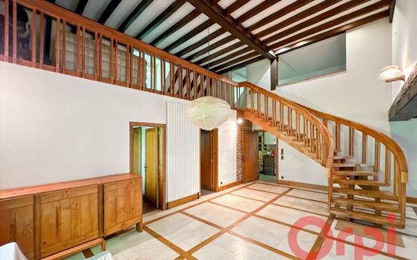 Maison à vendre    6 pièces • 229 m2 Allogny