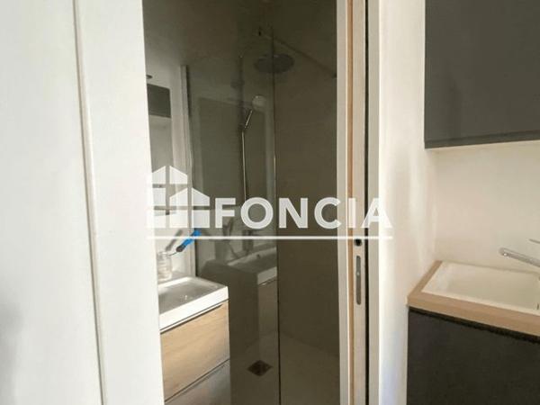 Location Studio 27.25 m² - 2 RUE DU PETIT PARIS Montpellier 34000