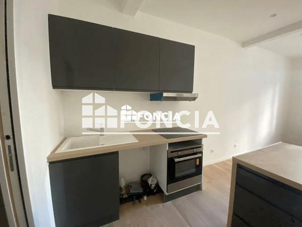 Location Studio 27.25 m² - 2 RUE DU PETIT PARIS Montpellier 34000