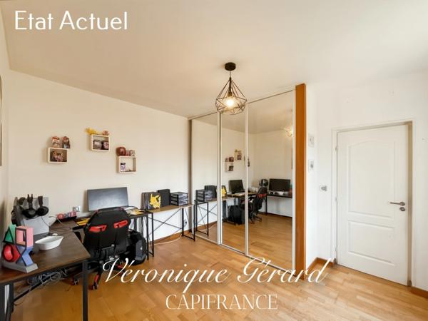 Maison de Plain-Pied sur 3049 M2 de terrain ideal investisseur