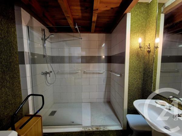 Appartement F3 Bis à vendre  3 pièces - 75,78 m 2   CAUTERETS  - 65