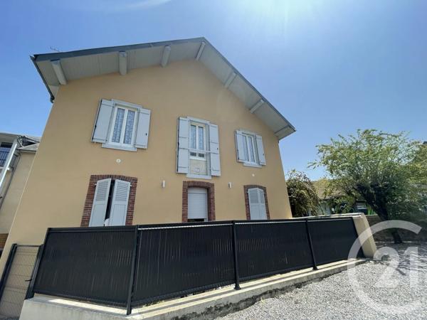 Appartement F3 Bis à vendre  3 pièces - 75,78 m 2   CAUTERETS  - 65