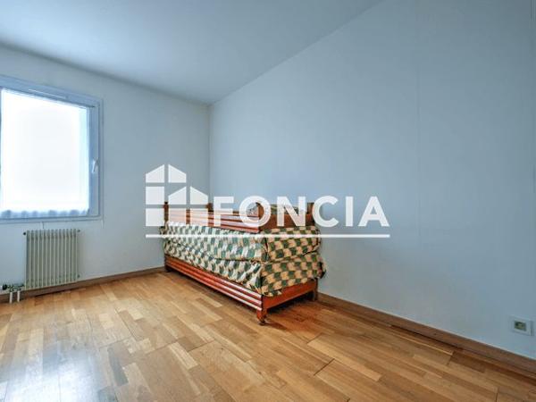 Location Appartement 3 pièces 62.2 m² - 1 BIS A 15 RUE DE BRUXELLES Elancourt 78990