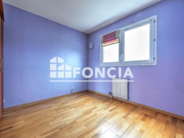 Location Appartement 3 pièces 62.2 m² - 1 BIS A 15 RUE DE BRUXELLES Elancourt 78990